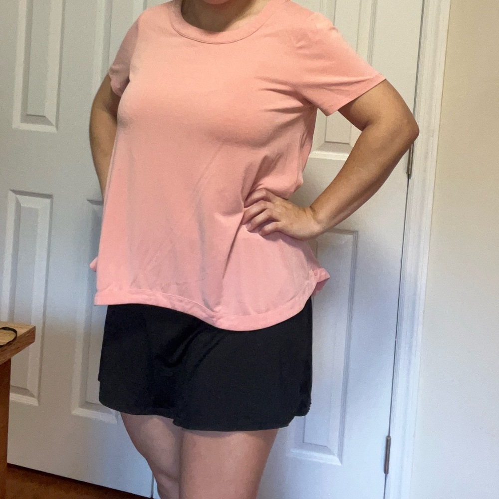 CUPIO pink short-sleeved flowy top with back cutout size medium